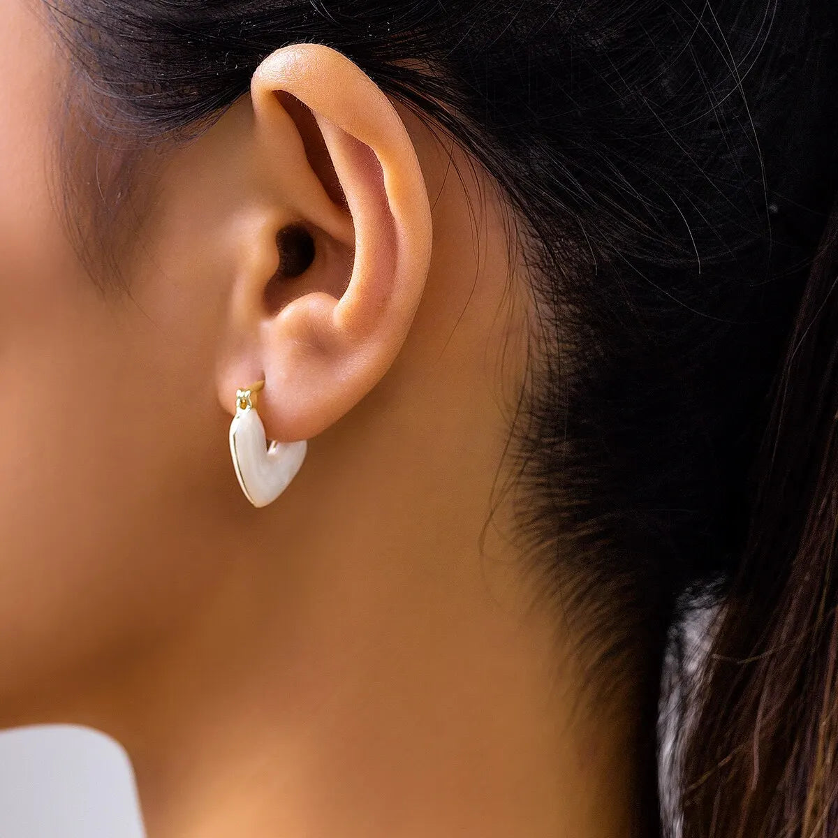 Sweet Minimalist Love Heart Drop Earrings for Women